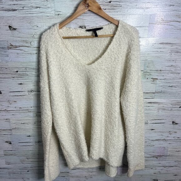 BCBGMAXAZRIA Caden Knit Textured Sweater V-Neck Boucle Fuzzy layer Winter Party - Picture 1 of 9
